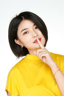 張?jiān)?>
							</div>
							<div   id=